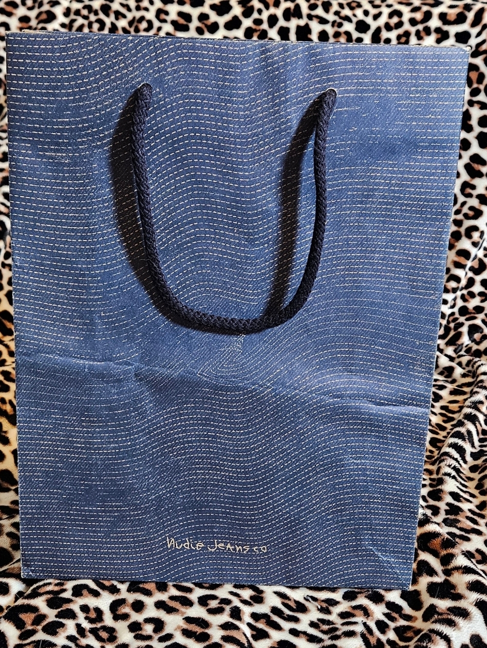 NEW Nudie Jeans Blue Denim Style XL Large Paper Shopping Bag Gift Box Holder - Picture 3 of 11